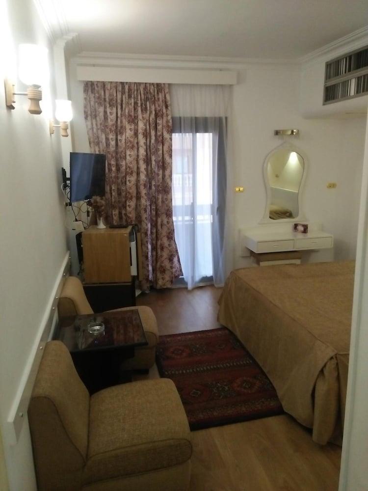 Beirut Hotel Le Caire Extérieur photo